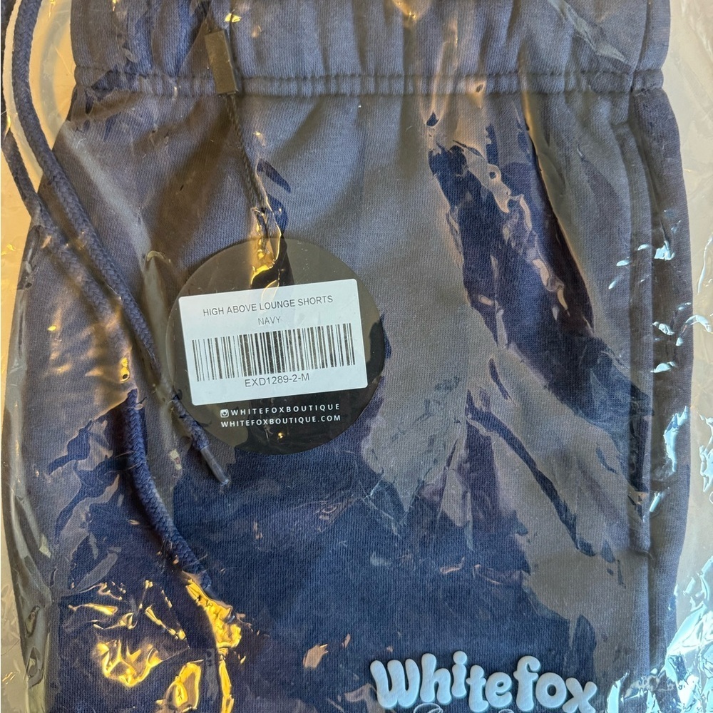 White Fox Boutique High Above Lounge Shorts Navy NWT Size Medium - Picture 5 of 5